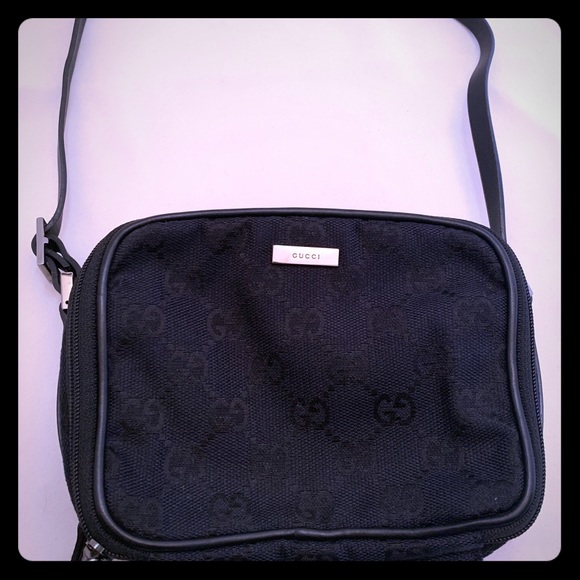 Gucci Wristlet/Purse! - Picture 1 of 7